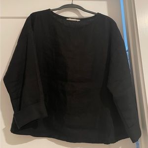 Elizabeth Suzann Parabola top in black midweight linen.